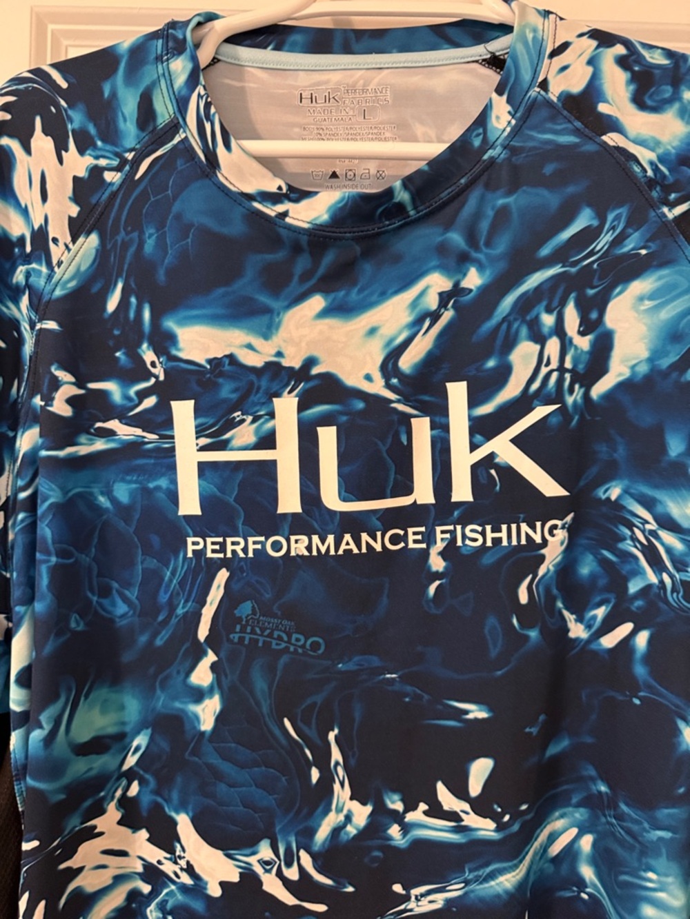 Huk Blue Marble Performance Fishing Shirt